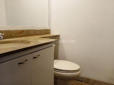 Apartamento de 3 alcobas en arriendo en San Lucas, Medellín, 180 m² · foto 18 de 20
