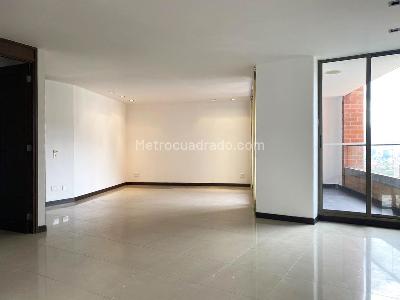 Apartamento de 3 alcobas en arriendo en El Poblado, Medellín, 154 m² · foto 2 de 19
