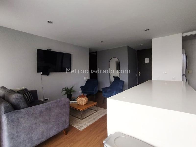 Modern 2BR Apartment with A/C in El Poblado - 4