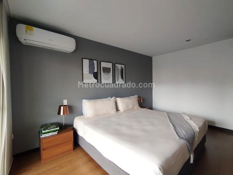 Modern 2BR Apartment with A/C in El Poblado - 9