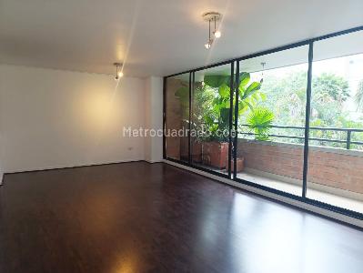 Apartamento de 3 alcobas en arriendo en Los Balsos, Medellín, 130 m² · foto 4 de 20