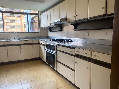 Apartamento en arriendo en El Poblado, Medellín · foto 7 de 19
