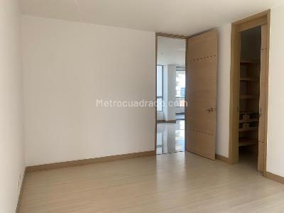 Apartamento de 3 alcobas en arriendo en El Poblado, Medellín, 173 m² · foto 11 de 18