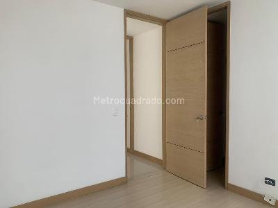 Apartamento de 3 alcobas en arriendo en El Poblado, Medellín, 173 m² · foto 15 de 18