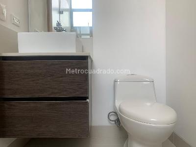 Apartamento de 3 alcobas en arriendo en El Poblado, Medellín, 173 m² · foto 17 de 18