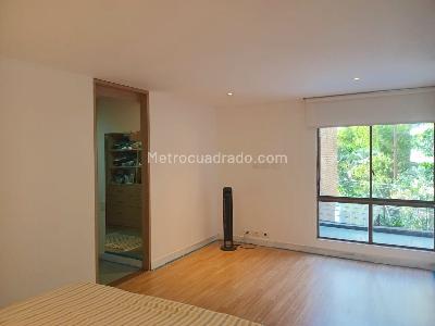 Apartamento de 3 alcobas en arriendo en El Tesoro, Medellín, 145 m² · foto 16 de 18