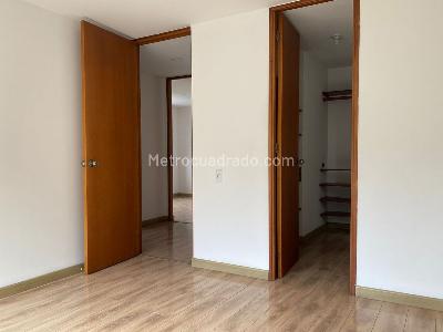 Apartamento de 3 alcobas en arriendo en El Poblado, Medellín, 114 m² · foto 10 de 19