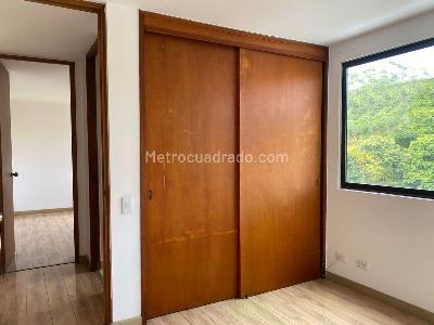 Apartamento de 3 alcobas en arriendo en El Poblado, Medellín, 114 m² · foto 14 de 19