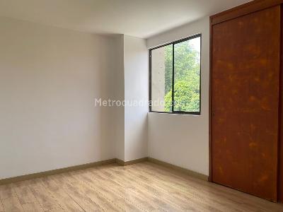 Apartamento de 3 alcobas en arriendo en El Poblado, Medellín, 114 m² · foto 16 de 19