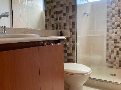 Apartamento de 3 alcobas en arriendo en El Poblado, Medellín, 114 m² · foto 18 de 19