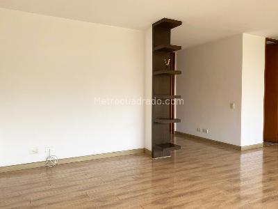 Apartamento de 3 alcobas en arriendo en El Poblado, Medellín, 114 m² · foto 3 de 19