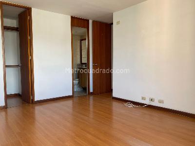 Apartamento de 3 alcobas en arriendo en El Poblado, Medellín, 90 m² · foto 10 de 18