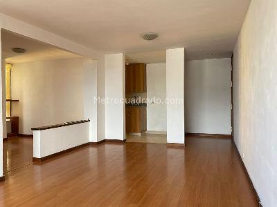 Apartamento de 3 alcobas en arriendo en El Poblado, Medellín, 90 m² · foto 2 de 18