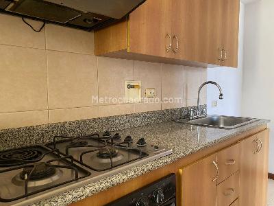 Apartamento de 3 alcobas en arriendo en El Poblado, Medellín, 90 m² · foto 5 de 18