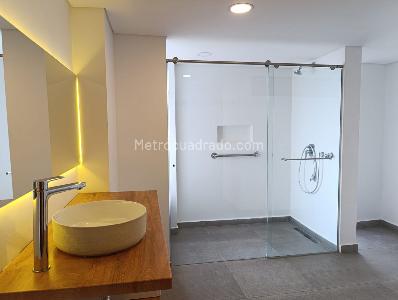 Apartamento en venta en El Poblado, Medellín · foto 18 de 20