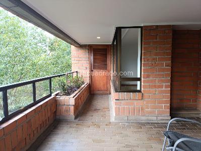 Apartamento en venta en El Poblado, Medellín · foto 20 de 20