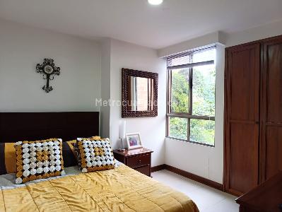 Apartamento de 3 alcobas en arriendo en Los Naranjos, Medellín, 100 m² · foto 13 de 20
