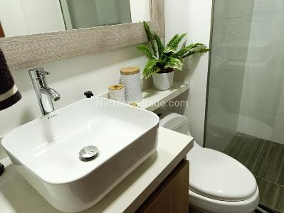 Apartamento de 3 alcobas en arriendo en Los Naranjos, Medellín, 100 m² · foto 19 de 20
