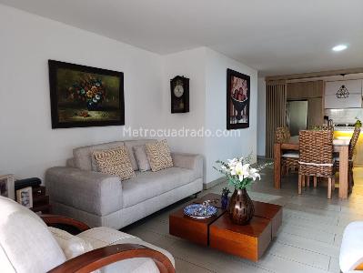 Apartamento de 3 alcobas en arriendo en Los Naranjos, Medellín, 100 m² · foto 3 de 20