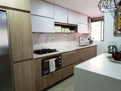 Apartamento de 3 alcobas en arriendo en Los Naranjos, Medellín, 100 m² · foto 8 de 20