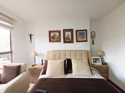 Apartamento de 3 alcobas en arriendo en Los Naranjos, Medellín, 100 m² · foto 9 de 20