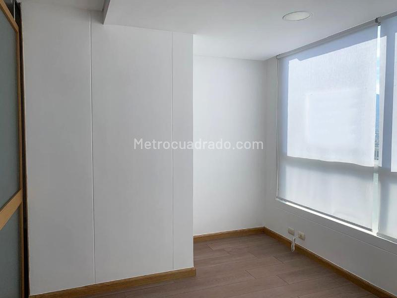 Estudio de 1 Alcoba con Parqueadero en El Poblado - 9