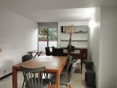 Apartamento en venta en El Poblado, Medellín · foto 2 de 13