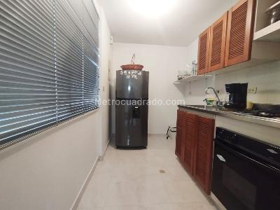 Apartamento en venta en El Poblado, Medellín · foto 8 de 13