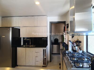 Apartamento en venta en El Poblado, Medellín · foto 11 de 20
