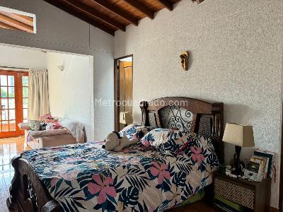 Casa de 4 alcobas en venta en Envigado, Envigado, 280 m² · foto 9 de 17