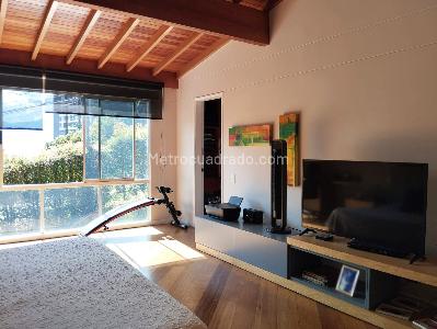 Casa de 4 alcobas en venta en El Poblado, Medellín, 367 m² · foto 10 de 18