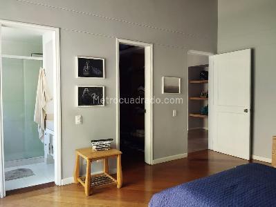 Casa de 4 alcobas en venta en El Poblado, Medellín, 367 m² · foto 13 de 18