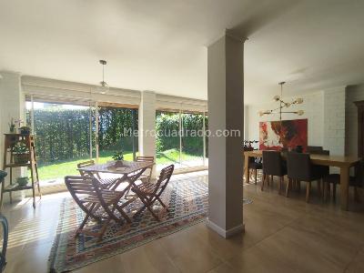 Casa de 4 alcobas en venta en El Poblado, Medellín, 367 m² · foto 4 de 18