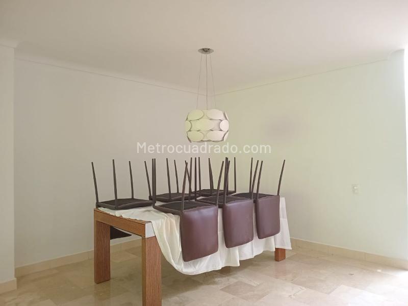 4BR House for Rent in El Poblado with Pool & 24/7 Security - 6