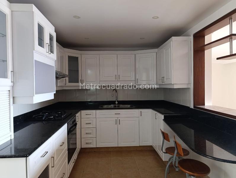 3BR House with Fireplace in El Poblado (Gated Unit) - 6