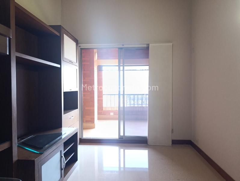 3BR House with Fireplace in El Poblado (Gated Unit) - 8