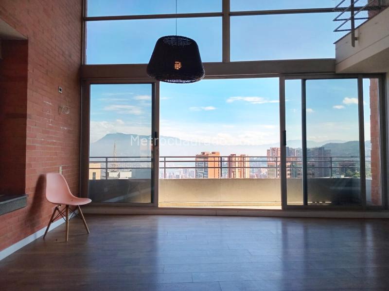 Apartamento Elegante de 3 Alcobas con Vista en El Poblado - 2