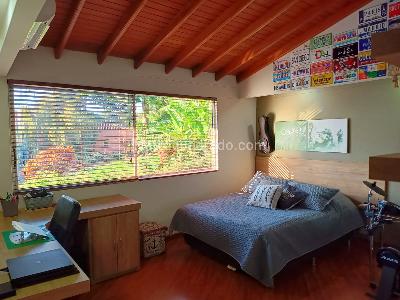 Casa de 3 alcobas en venta en Envigado, Envigado, 218 m² · foto 10 de 18