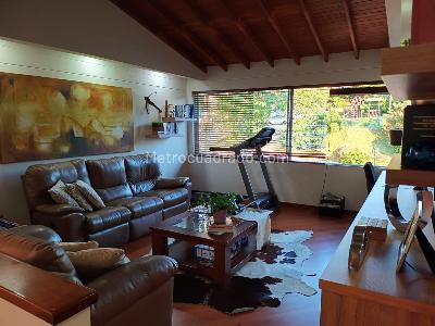 Casa de 3 alcobas en venta en Envigado, Envigado, 218 m² · foto 7 de 18