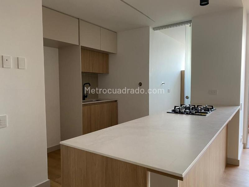 Estudio Moderno en El Poblado con Gimnasio - 5