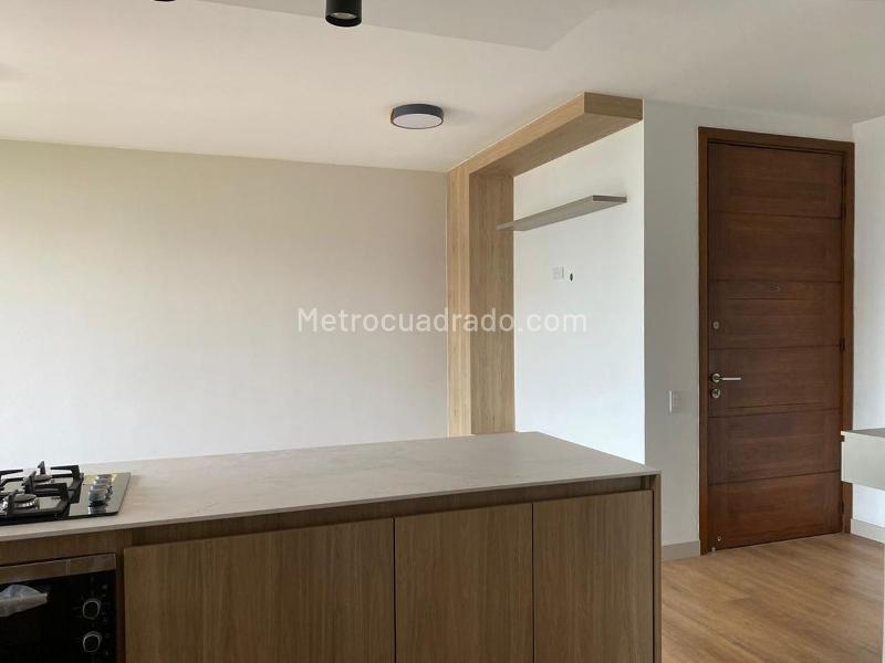 Estudio Moderno en El Poblado con Gimnasio - 7