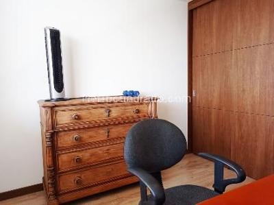 Apartamento de 2 alcobas en venta en El Poblado, Medellín, 104 m² · foto 8 de 13