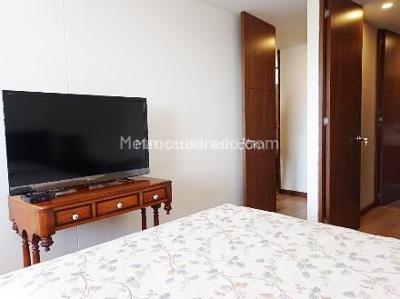 Apartamento de 2 alcobas en venta en El Poblado, Medellín, 104 m² · foto 6 de 13