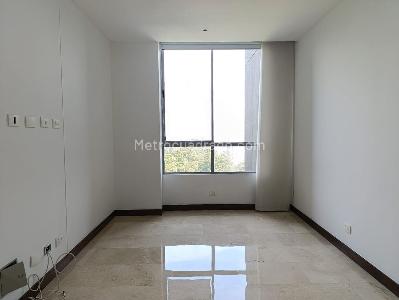 Apartamento de 3 alcobas en venta en Los Balsos, Medellín, 244 m² · foto 8 de 19