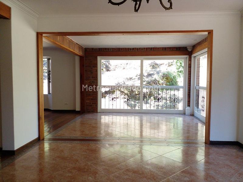 4BR House in EL RETIRO (320 m²) - 2