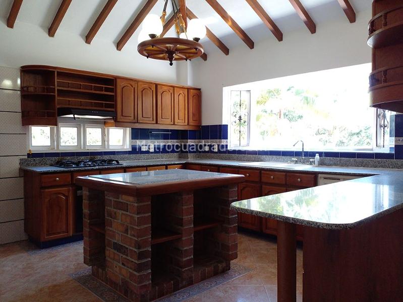 4BR House in EL RETIRO (320 m²) - 4