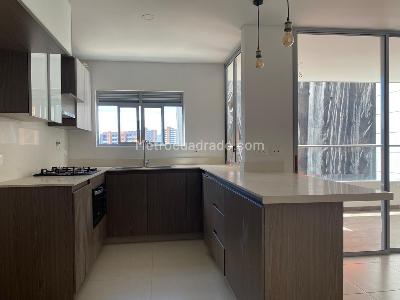 Apartamento de 3 alcobas en venta en Envigado, Envigado, 138 m² · foto 10 de 19