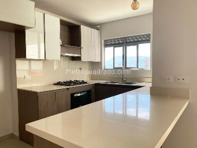 Apartamento de 3 alcobas en venta en Envigado, Envigado, 138 m² · foto 9 de 19