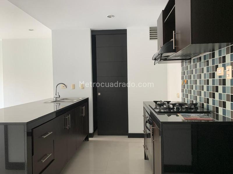 Charming 1BR Studio Apartment in El Poblado - 3