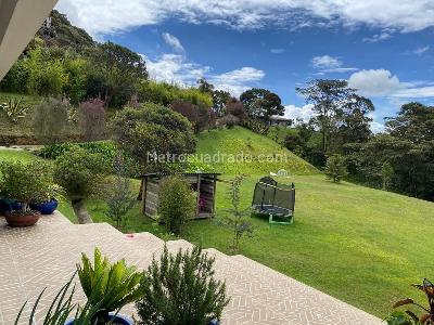 Casa de 3 alcobas en venta en Envigado, Envigado, 310 m² · foto 16 de 17